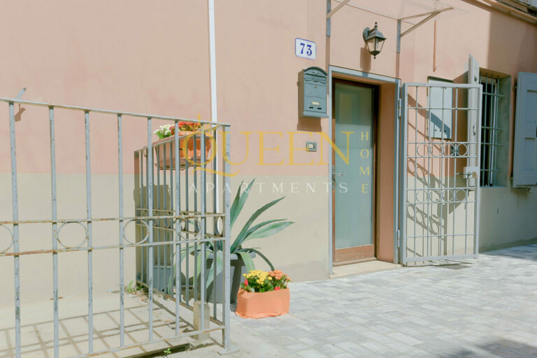 Casa vacanze a Bologna Borgo Panigale vicino aeroporto - Queen home Aurora