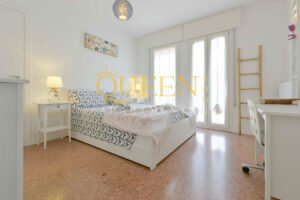 Queen-home-beauty-10