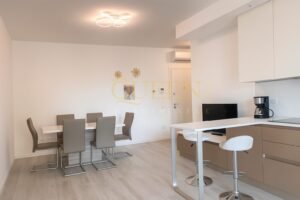 df520922-cdb5-4d04-a3a0-1dcdbb557e25